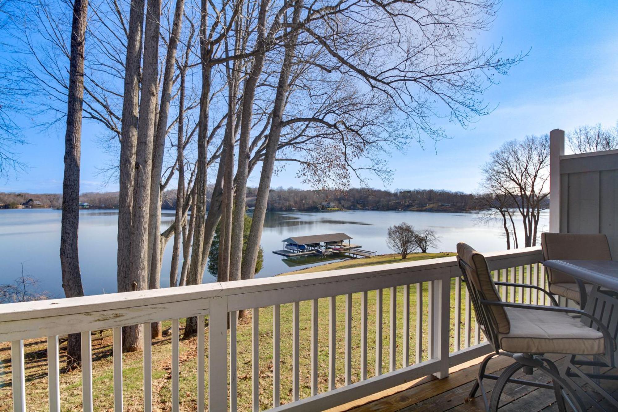Lakefront Moneta Home With Community Boat Dock! Kültér fotó